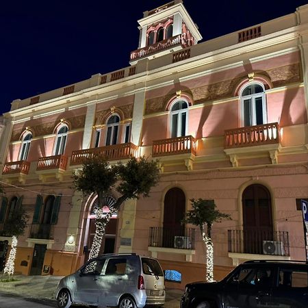 Palazzo Vallebona Галиполи Екстериор снимка