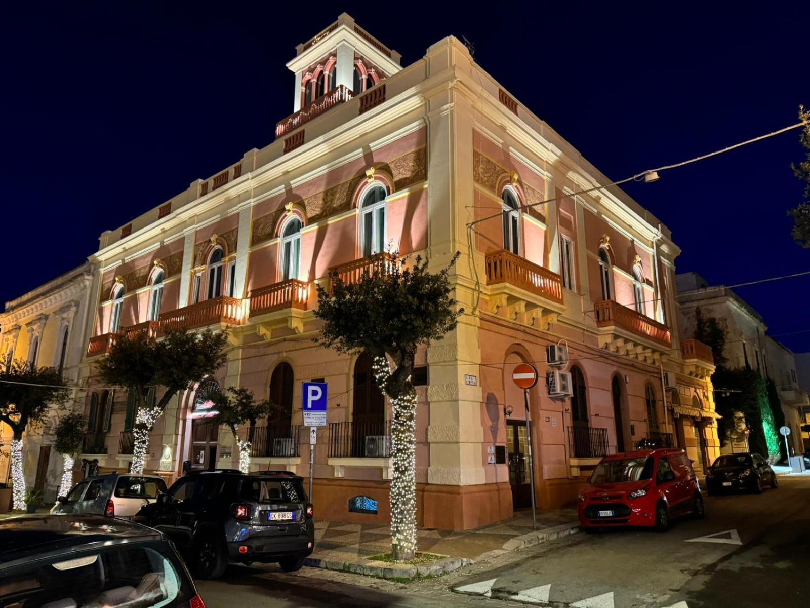 Palazzo Vallebona Галиполи Екстериор снимка